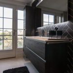Badkamerspecialist in Haarlem presenteert luxe designermaterialen en tegels voor een moderne badkamer inrichting